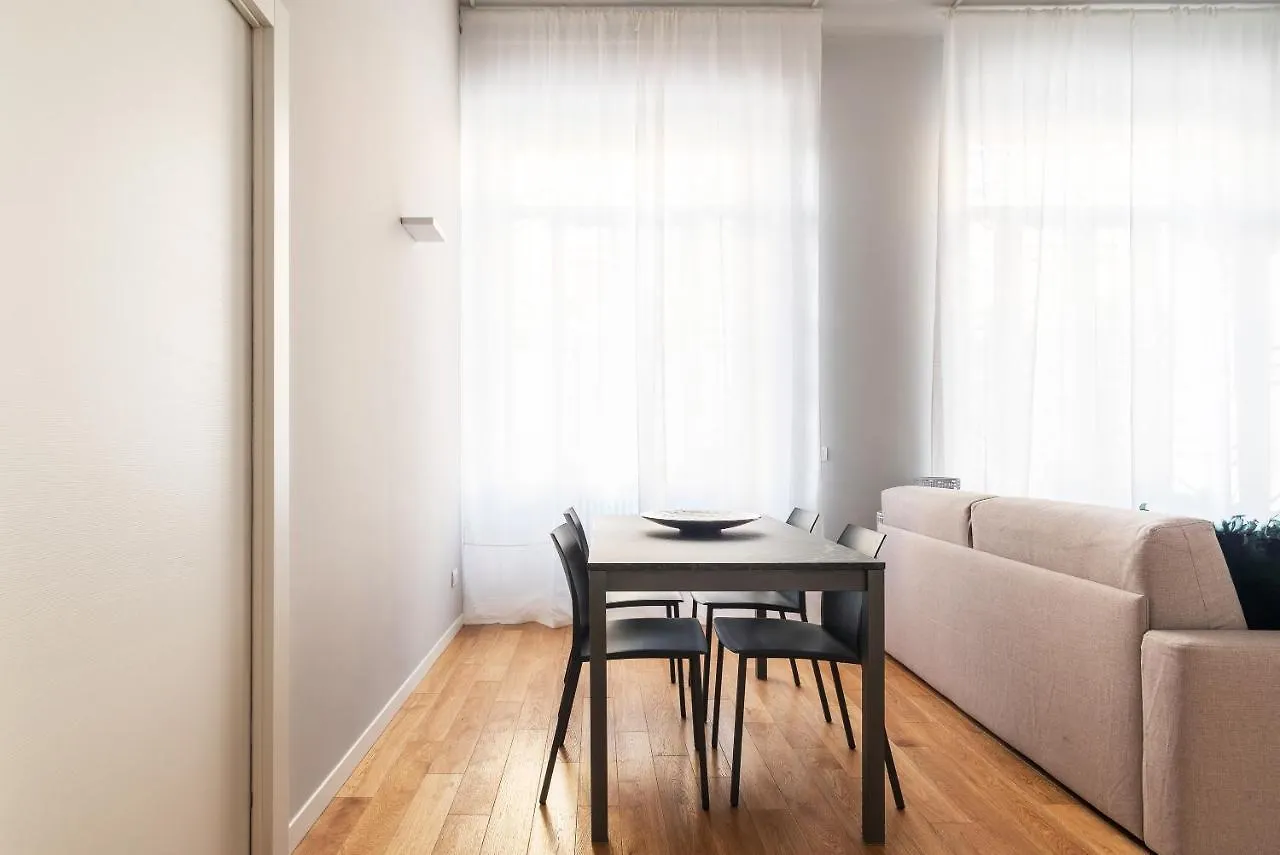Easyhomes - Botta Milan